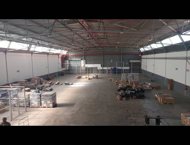 1,696M² WAREHOUSE TO LET IN RANDJESPARK